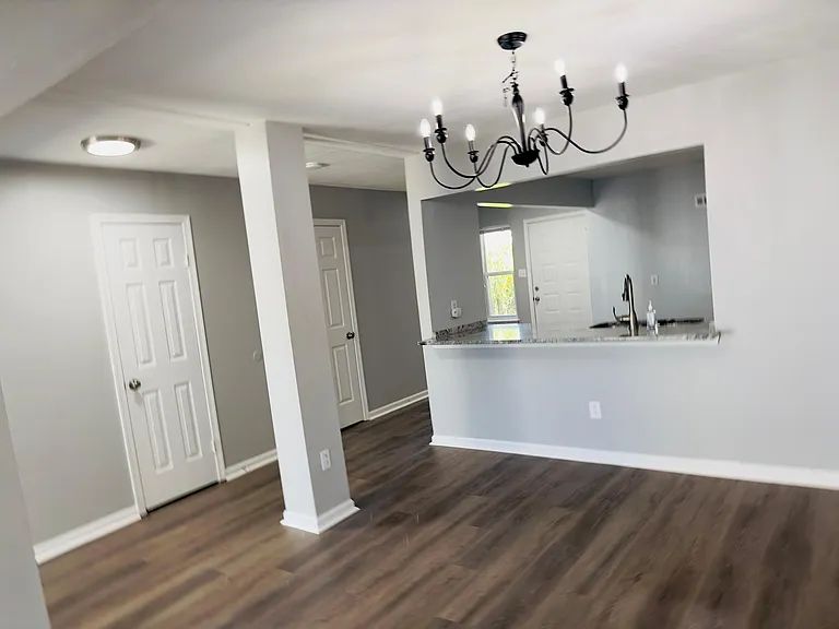 1607 Slidell Ln — Photo 23