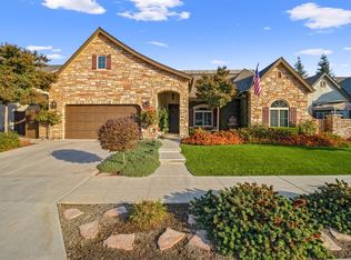 531 W Warwick Ave, Clovis, CA