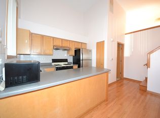 753 W 29th St, Chicago, IL 60616