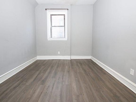 4th image of 2208 N Howard St #A