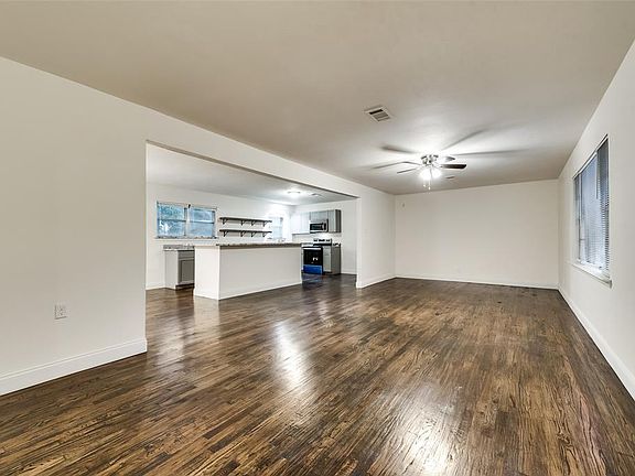 5th image of 612 Clebud Dr