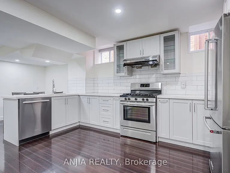 15 Ross Shiner Ln — Photo 8