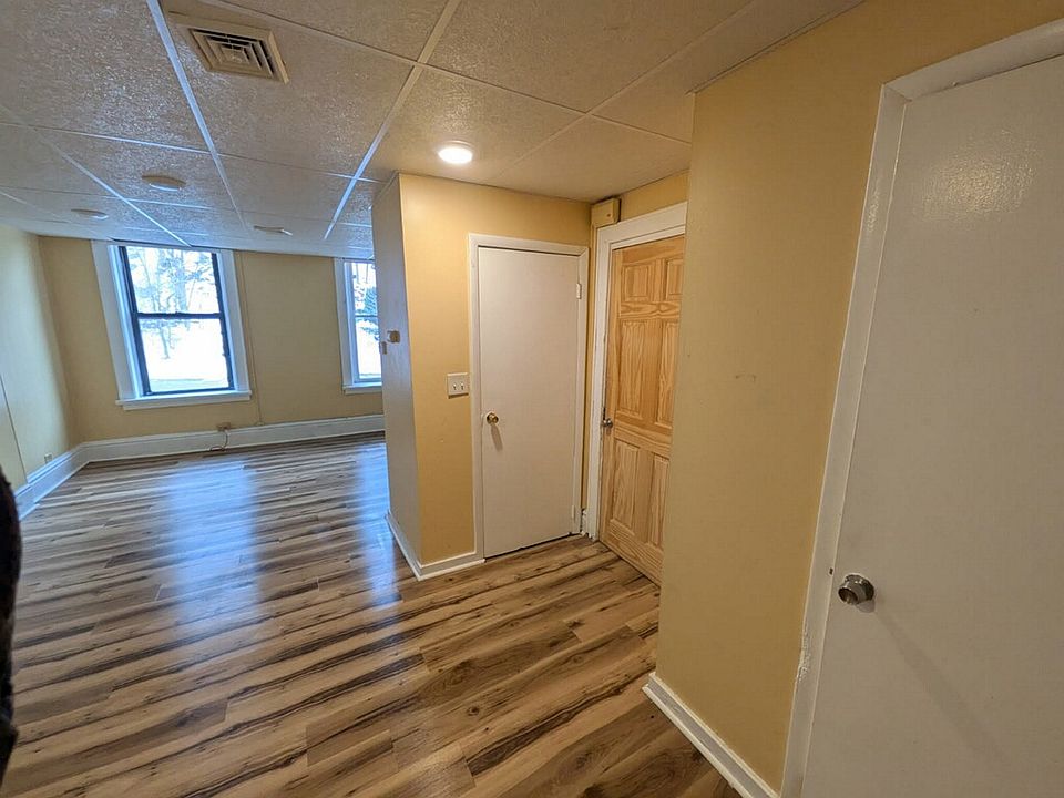 2nd image of 243 Congress St APT 1