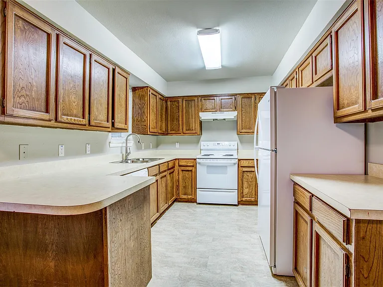 3825 Camelot St #A — Photo 19