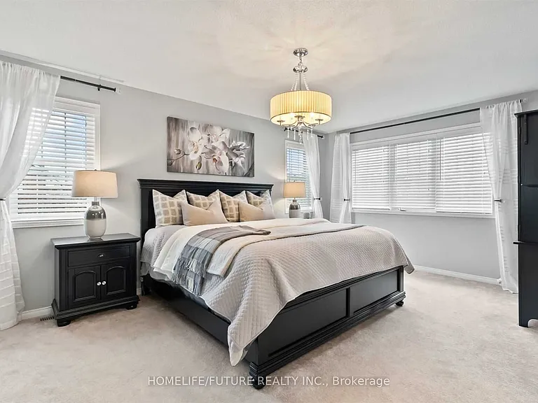 1381 Clearbrook Dr — Photo 22