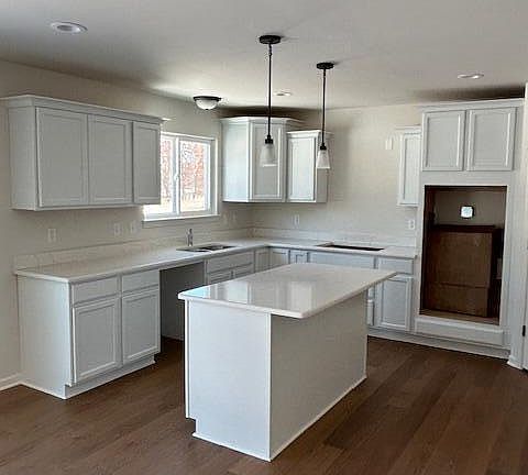 3rd image of 6470 Earl June Ct
