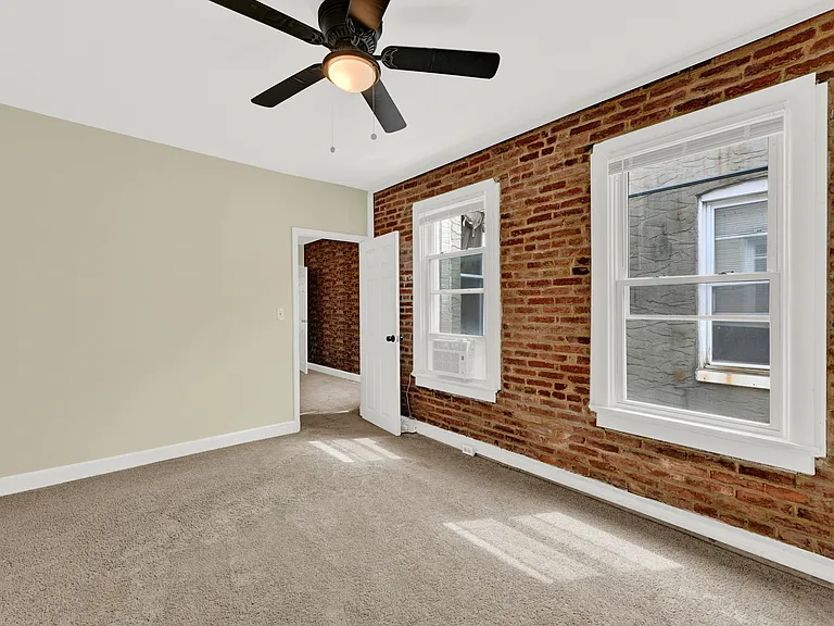 1230 S Charles St — Photo 15