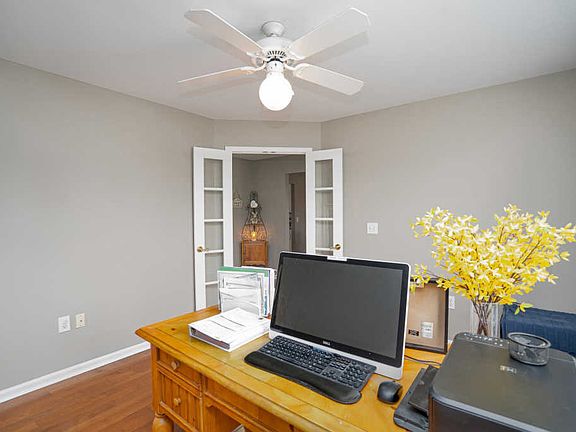 4th image of 1165 Waterford Ct