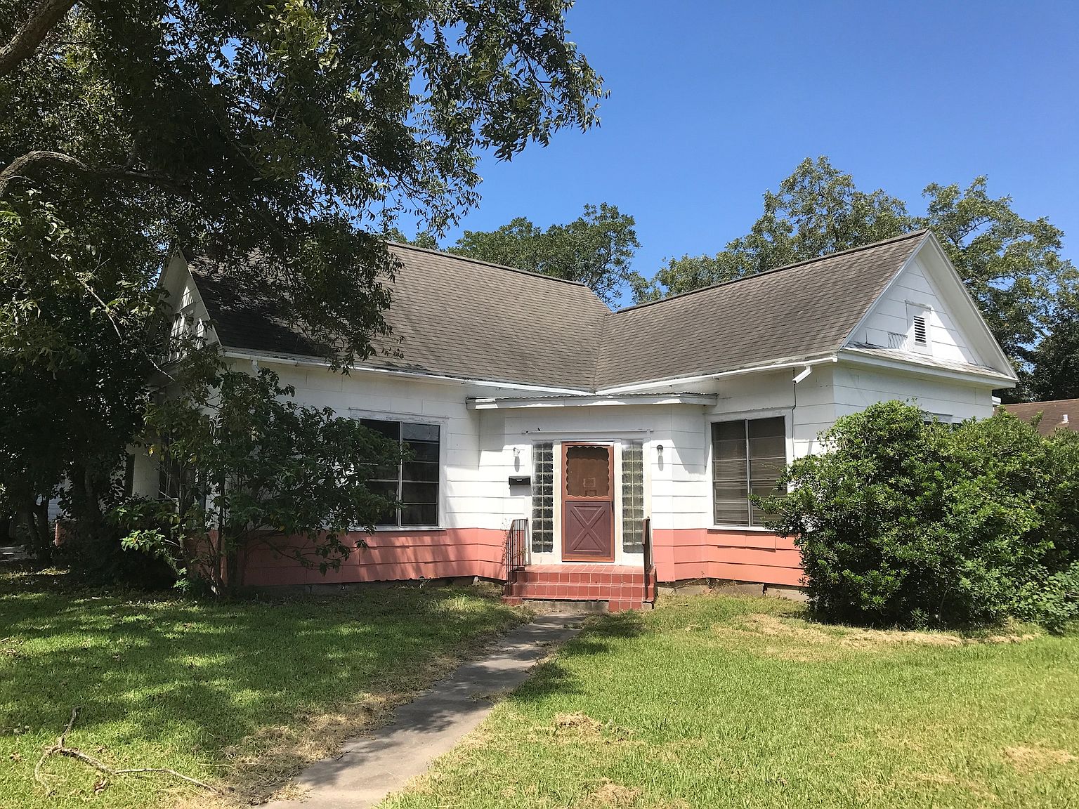 501 E Hillje St, El Campo, TX 77437 Zillow