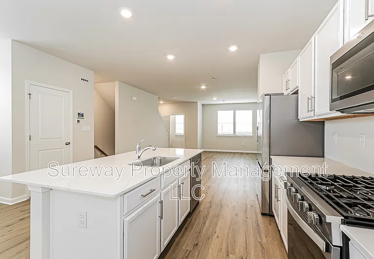 204 Sandy Ridge Rd — Photo 9