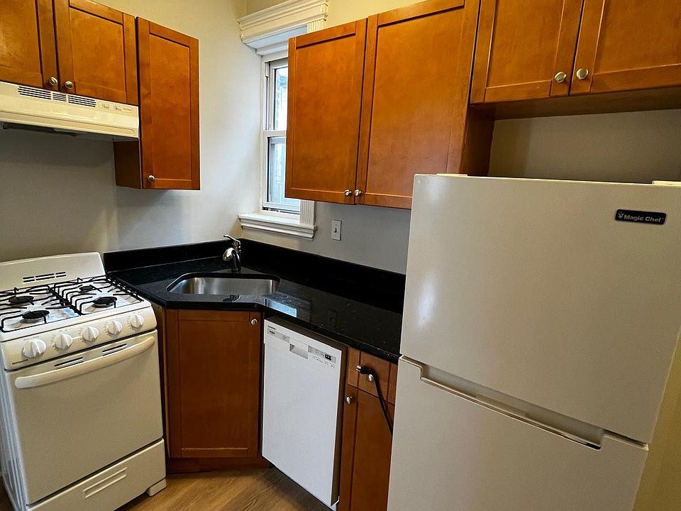 1st image of 38 Hemenway St APT 39A
