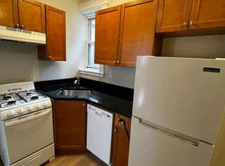 38 Hemenway St APT 39A, Boston, MA 02115