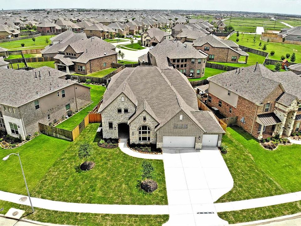 1st image of 33572 Green Prairie Dr