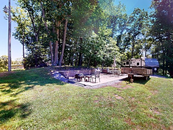4th image of 1487 Reeder Rd