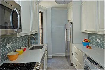 2nd image of 55 W 95th St APT 63