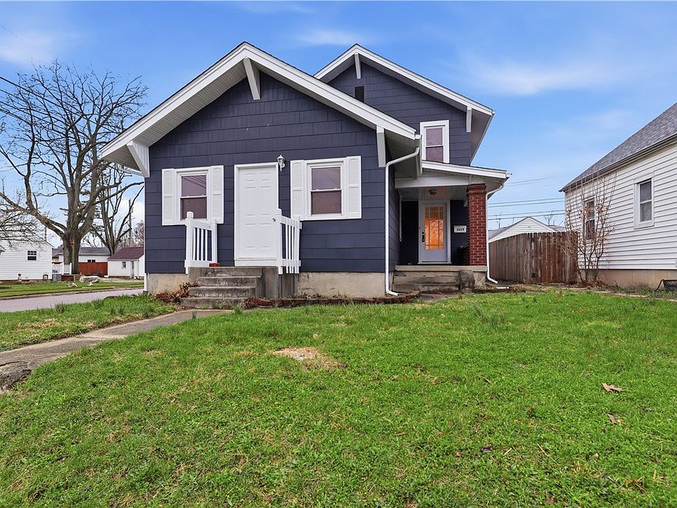 1st image of 2225 Rosemont Blvd