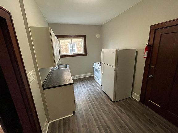 3rd image of 1748 Williams Ave #9