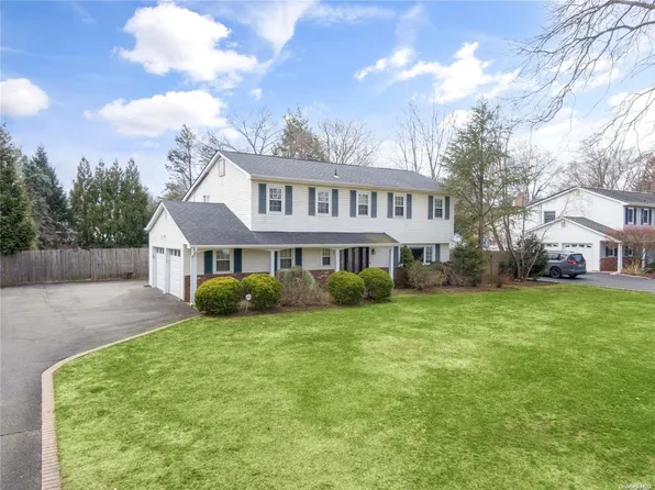7 Wood Sorrell Lane, East Northport, NY 11731