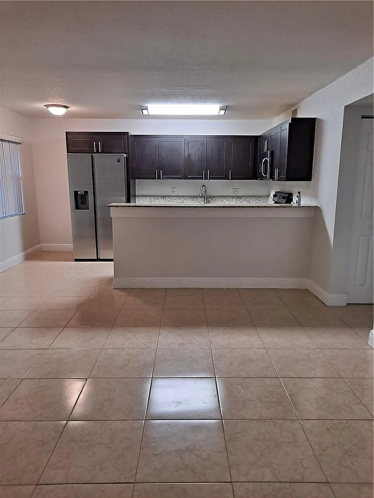 Building Photo - 9838 Nob Hill Ct #9838