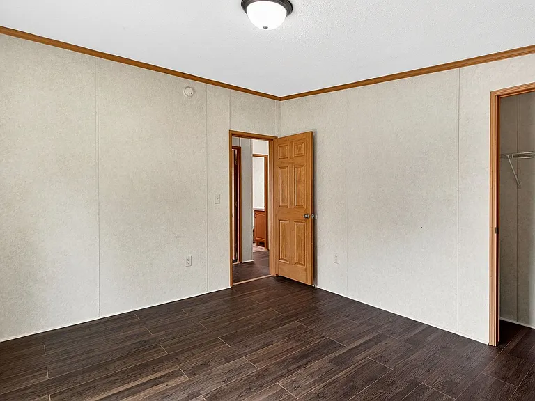 15 W Redwood Ave — Photo 38