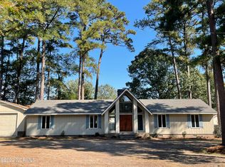 6381 River Rd, Washington, NC 27889