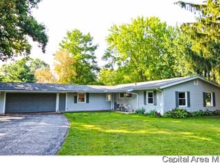 18 Shetland Dr, Springfield, IL 62702