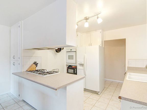 5th image of 3942 Marlesta Dr