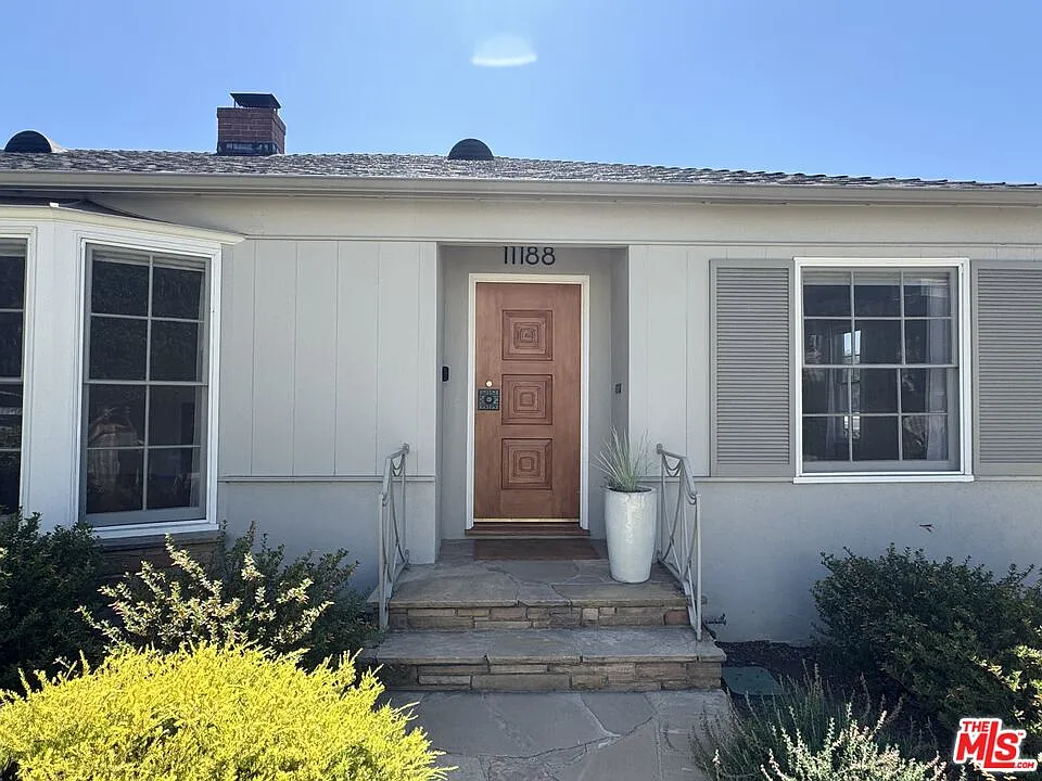 2 bed, 2.0 bath, 1804 sqft, $7,495 — Photo 4