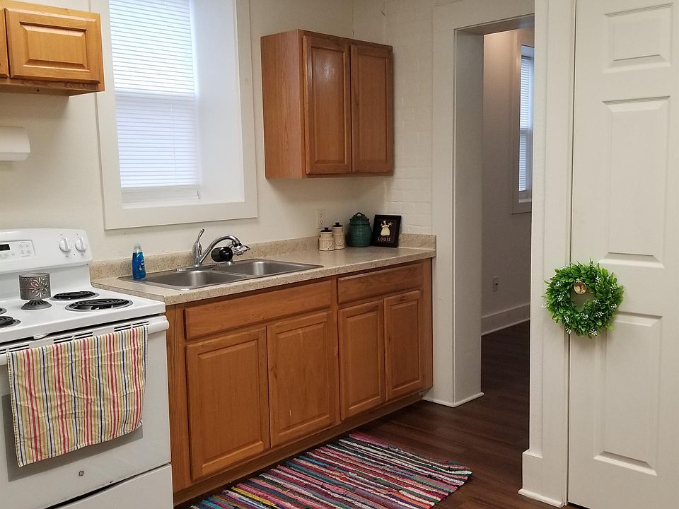 250 N Railroad St 1, Ainsworth, IA 52201 Zillow