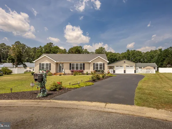 404 Peachtree Ct, Hebron, MD 21830