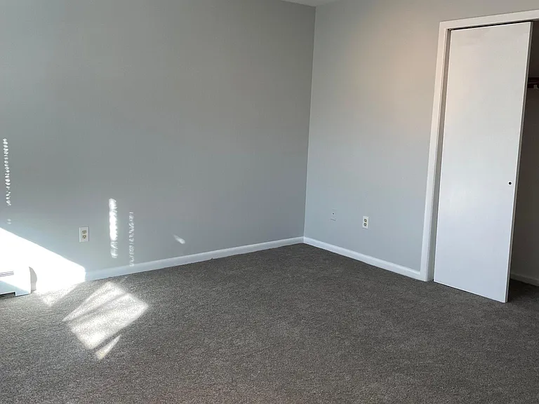 115 Kensington Ave #1 — Photo 4