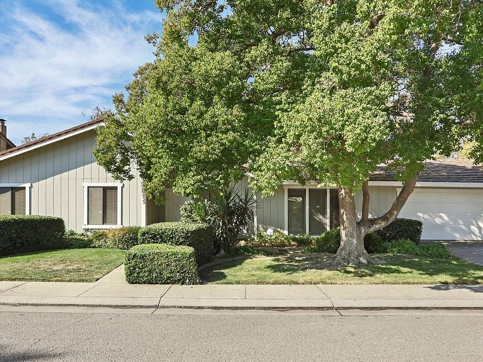 1st image of 9035 Bridgewood Ct