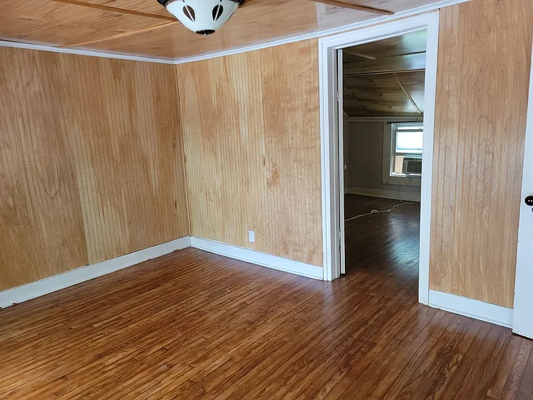 361 Hamilton St — Photo 22