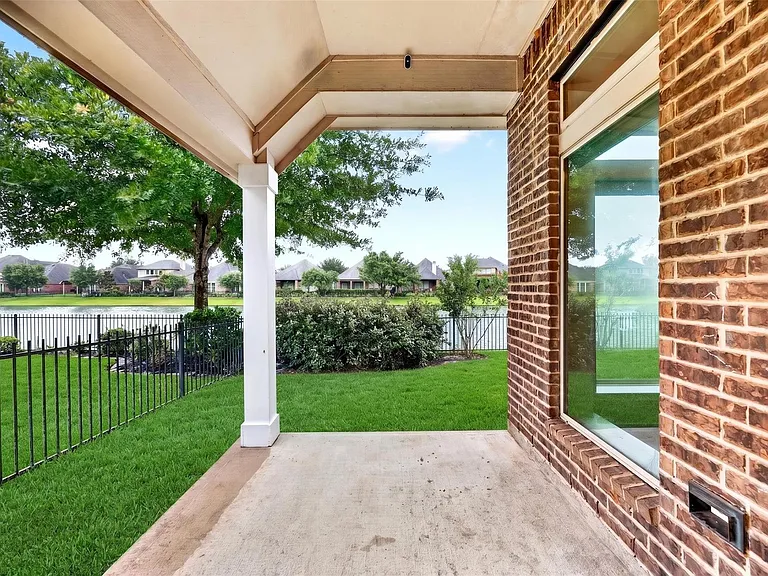 26303 Serenity Oaks Dr — Photo 34