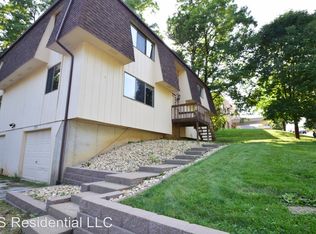 3231 Schuetzen Ln APT 1, Davenport, IA 52804