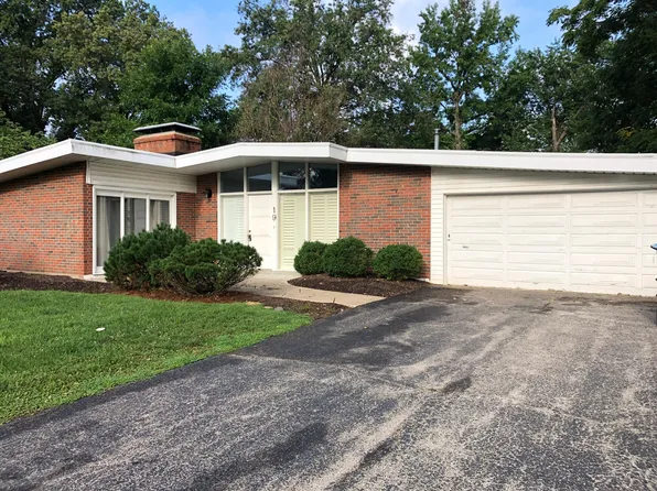 19 Stoneyside Ln, Saint Louis, MO 63132