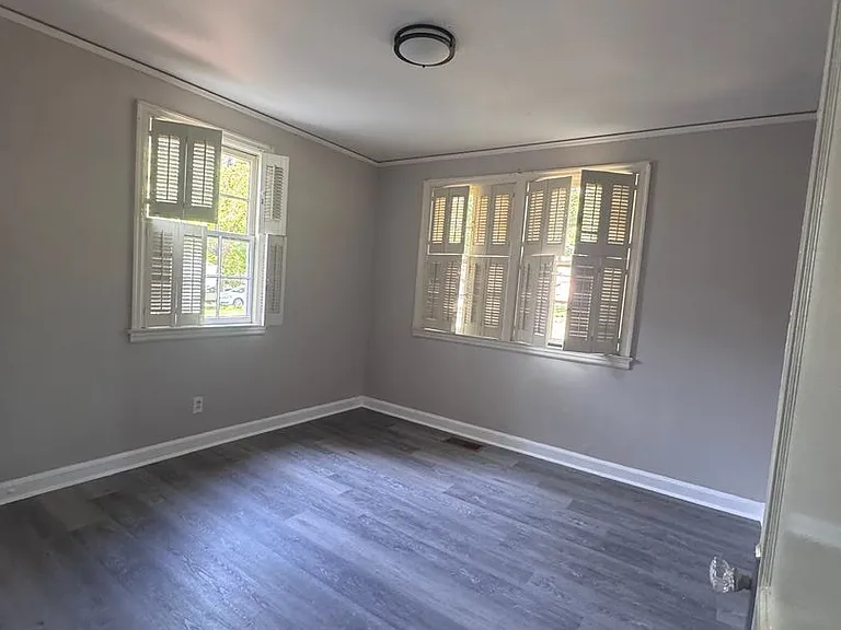2053 Gorgas St — Photo 6