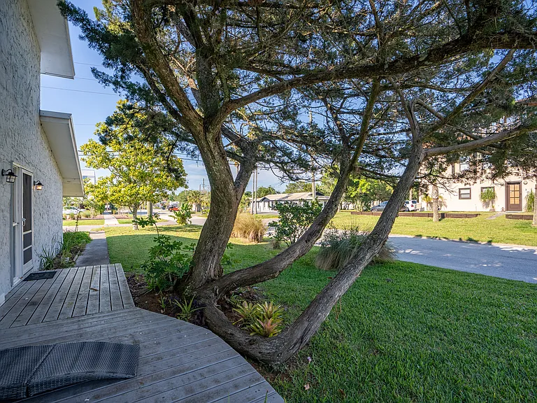 219 Arricola Ave #B — Photo 42