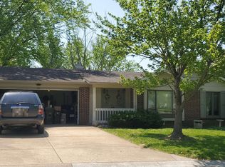 35 Savoy Dr, Lake Saint Louis, MO 63367