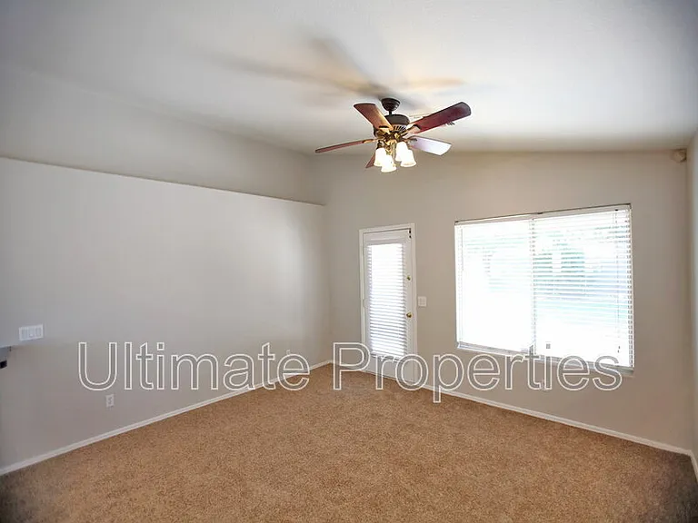 7725 W Foothill Dr — Photo 8