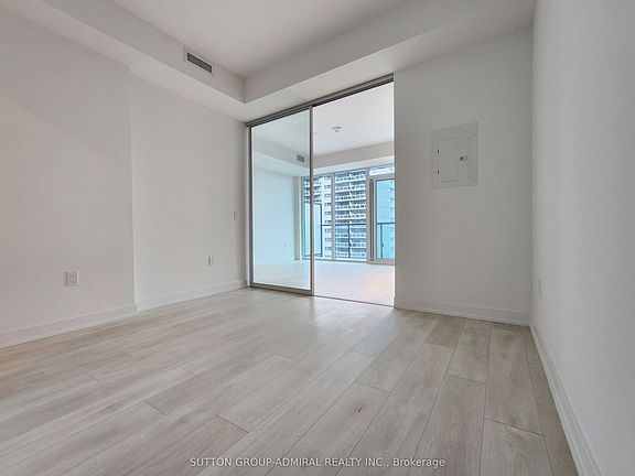5th image of 127 Broadway Ave #1111