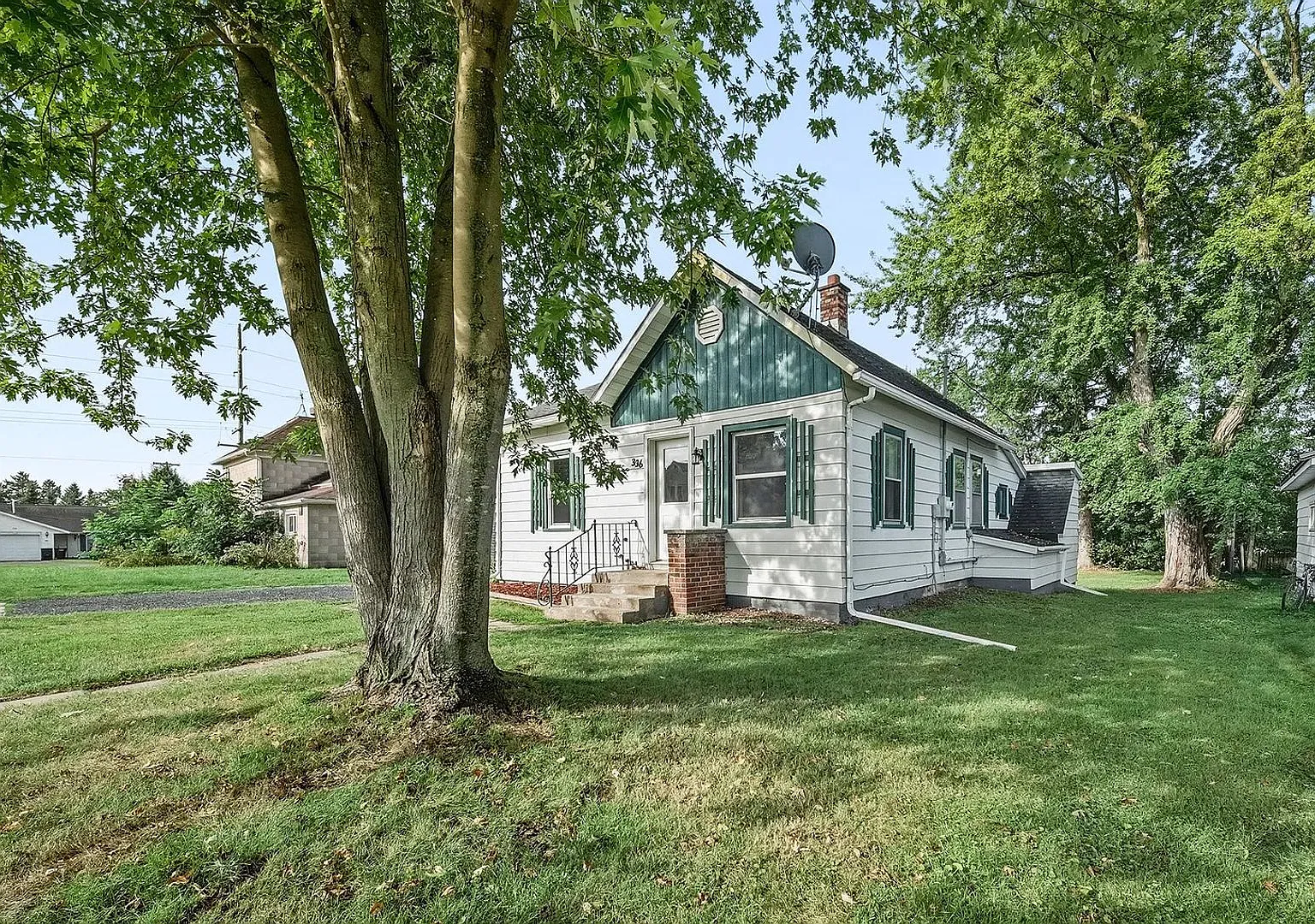 336 Garfield St, Stanley, WI 54768 — Photo 3