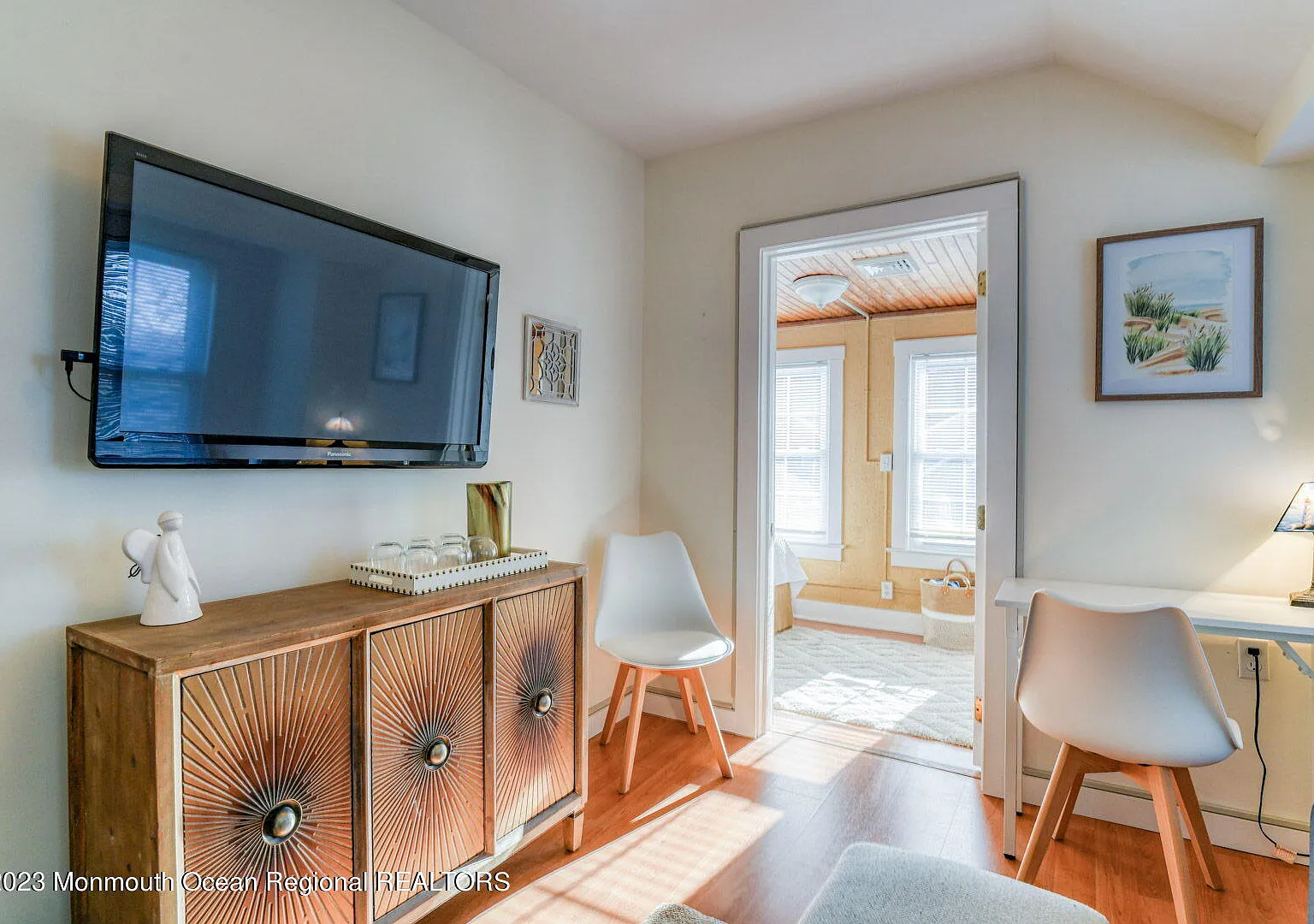 2 bed, 2096 sqft, $2,000 — Photo 3