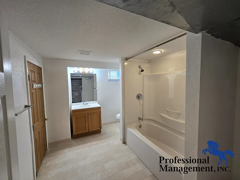 922 Yellowstone River Rd #A1 — Photo 4
