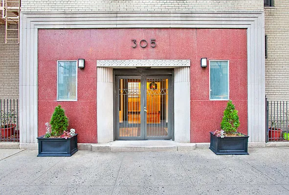 Rented by B Gans Management | media 12