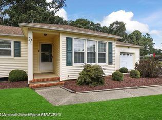 22 Glenmore Rd, Freehold, NJ 07728