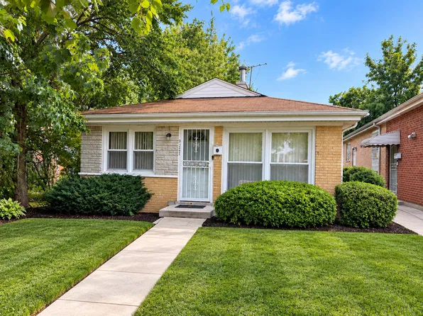 9221 S Perry Ave, Chicago, IL 60620