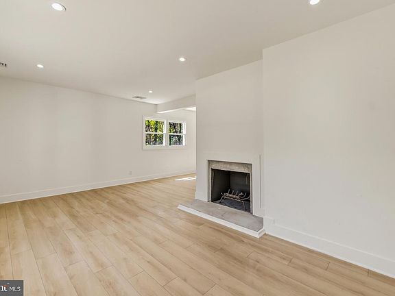 5th image of 1256 Hurffville Rd