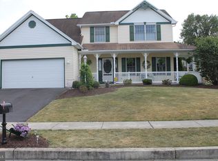 315 Hunter Path Rd, Hummelstown, PA 17036