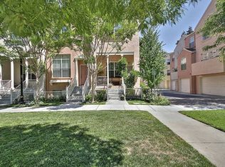 109 Showers Ct, Mountain View, CA 94040